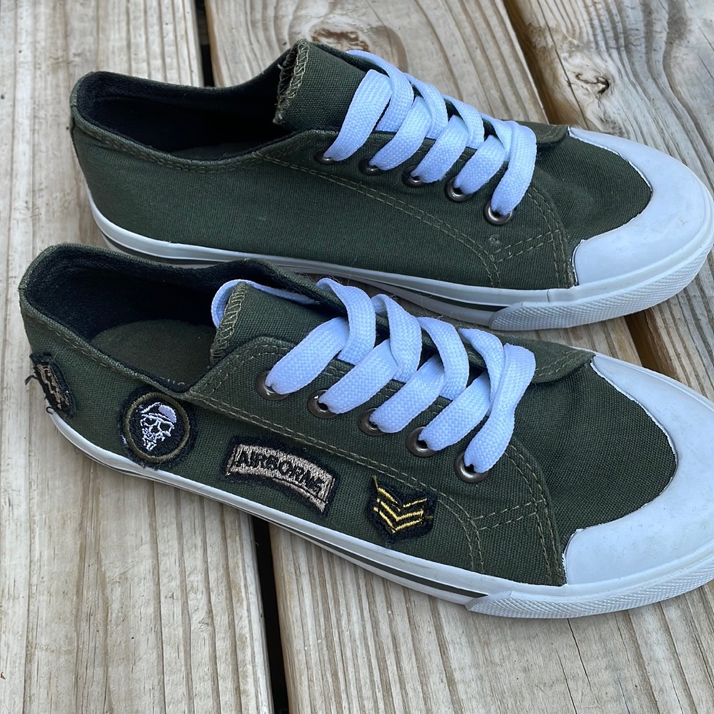 Roebuck & Co. Sneakers- "Mario" Green Army Patch Low Top Sneakers Size 2M